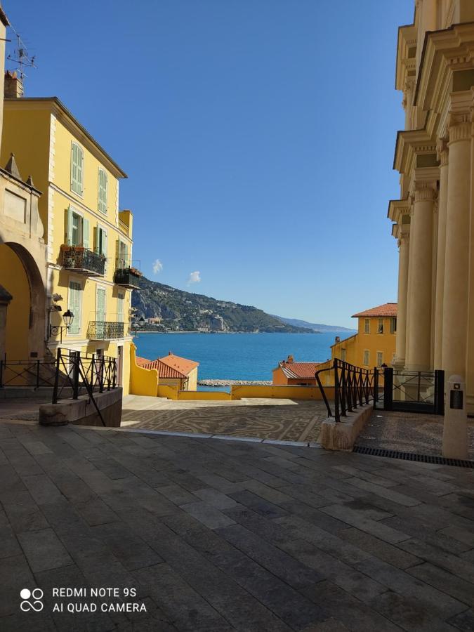 Bilocale Nella Vecchia Citta' Di Mentone Daire Dış mekan fotoğraf