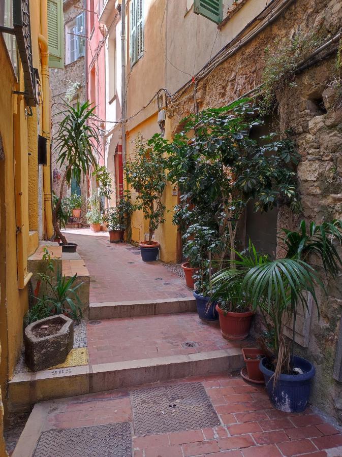 Bilocale Nella Vecchia Citta' Di Mentone Daire Dış mekan fotoğraf