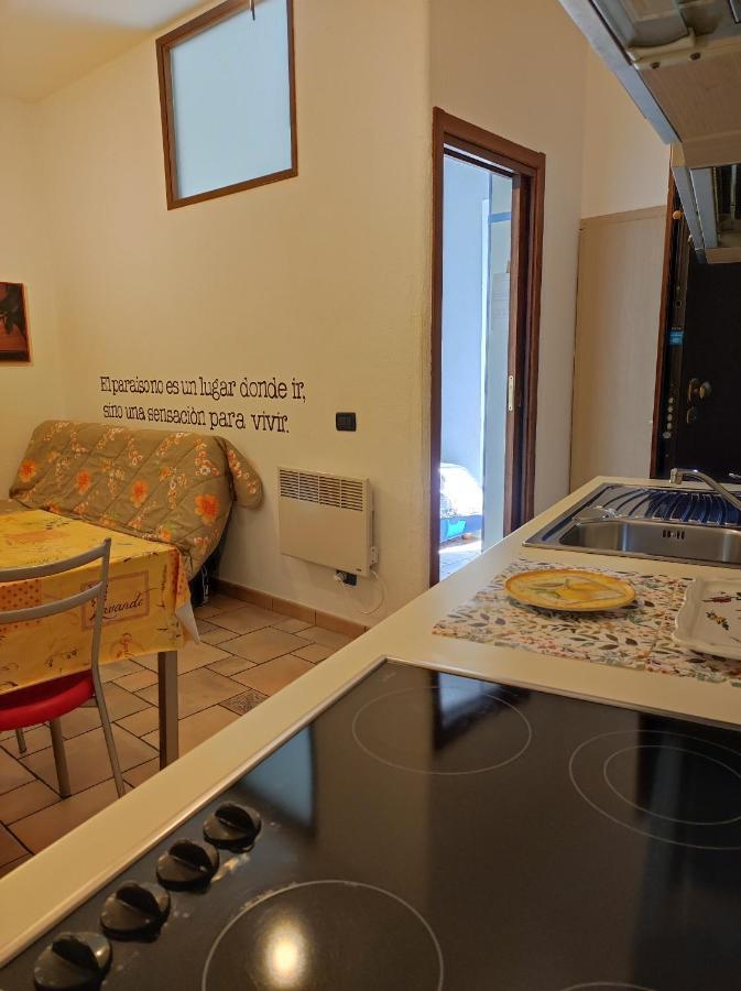 Bilocale Nella Vecchia Citta' Di Mentone Daire Dış mekan fotoğraf