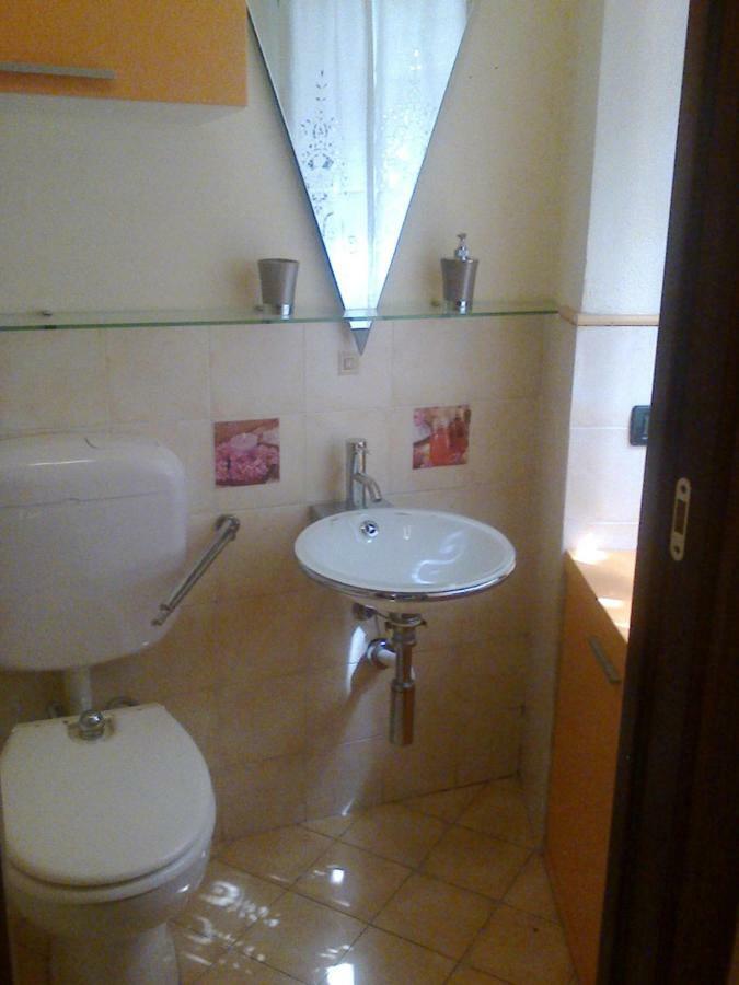 Bilocale Nella Vecchia Citta' Di Mentone Daire Dış mekan fotoğraf