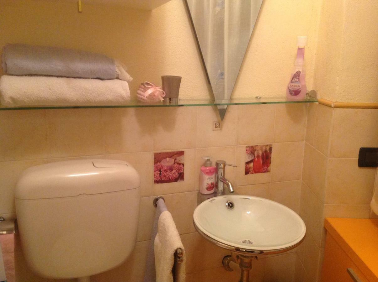 Bilocale Nella Vecchia Citta' Di Mentone Daire Dış mekan fotoğraf